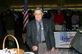 Mr Barbee welcomes people to the 6th Annual 2005 Rotary Wine and Food Jubilee.